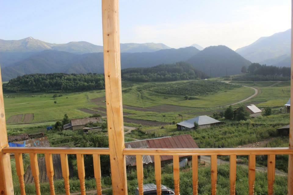 Guest House Tsasne Omalo Exterior photo